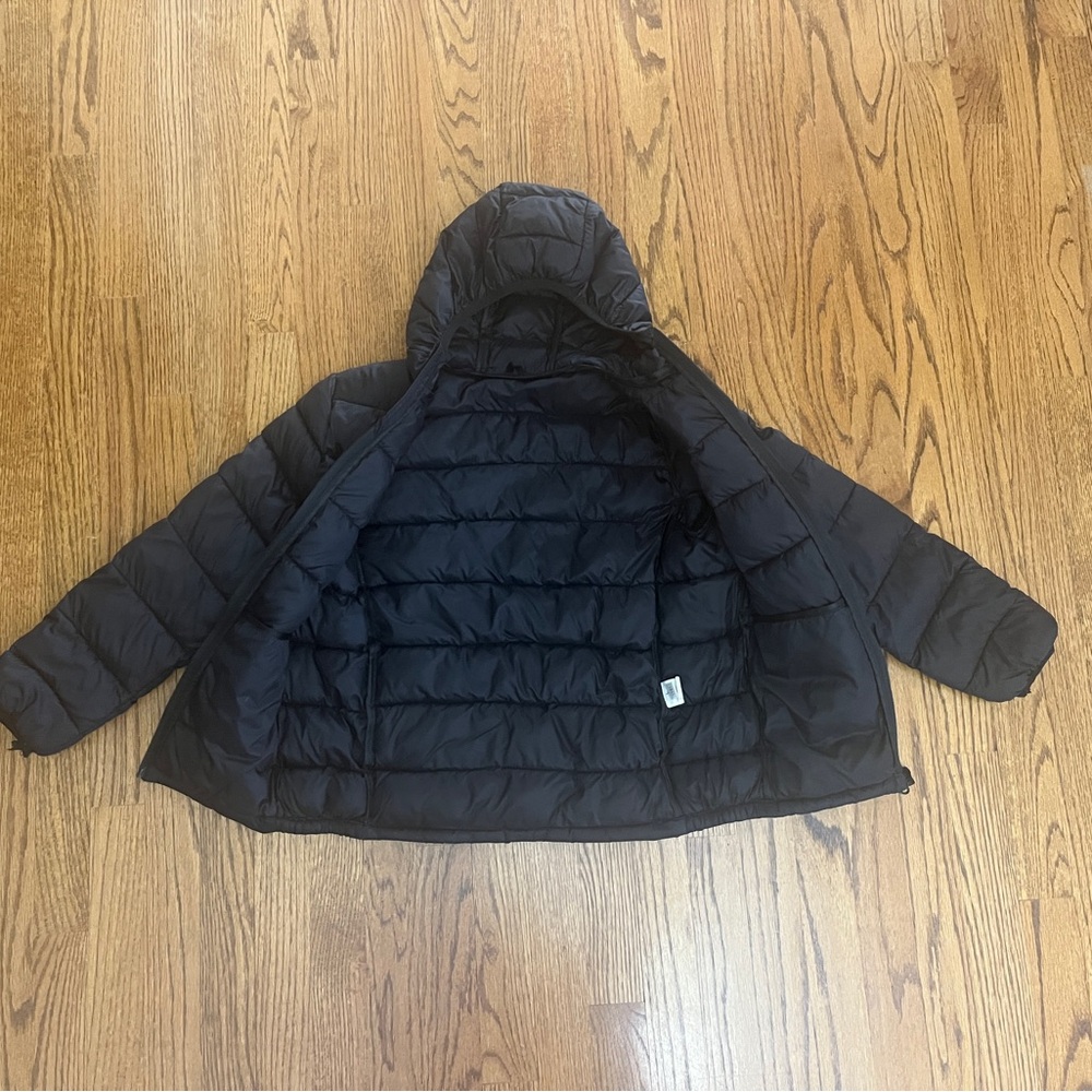 Amazon Essentials Packable Puffer Jacket - Picture 4 of 4